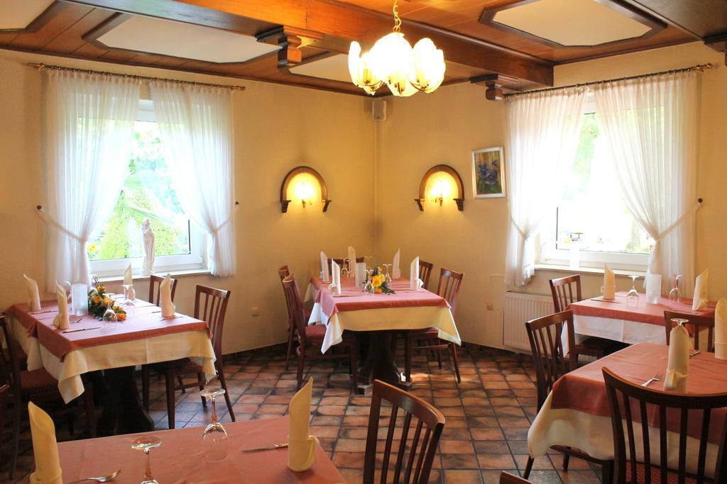 Hotel Und Restaurant Eurohof Дуйсбург Екстер'єр фото