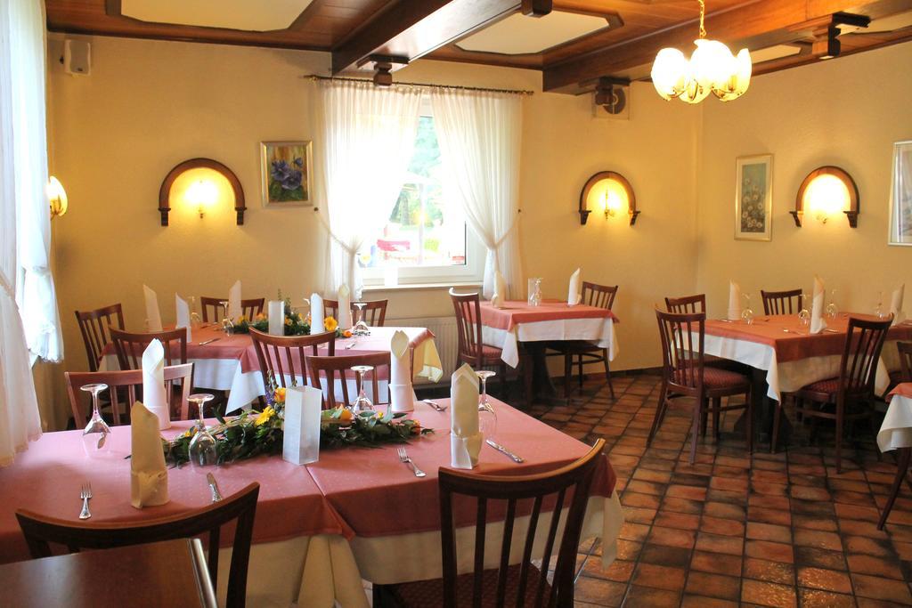 Hotel Und Restaurant Eurohof Дуйсбург Екстер'єр фото